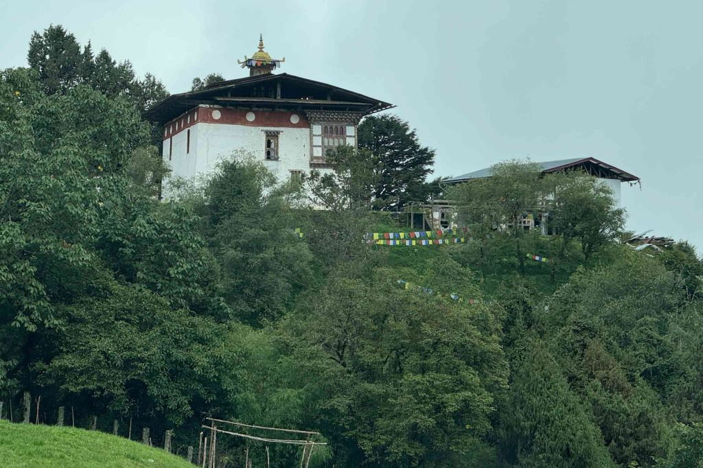 Ugyen Dargay Choeling Dratshang far picture